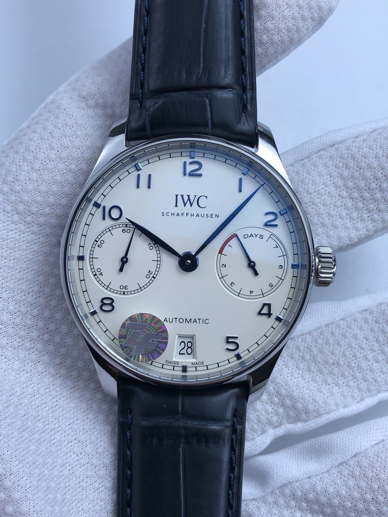 IWC 포르투기즈 부엉이 화이트다이얼 블루핸즈 굿즈팩토리